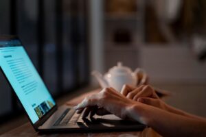 copy pasting a long article into a summarizer