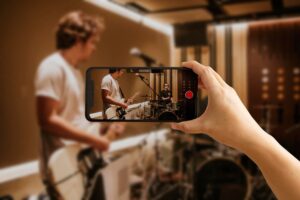 editing text overlay on smartphone video