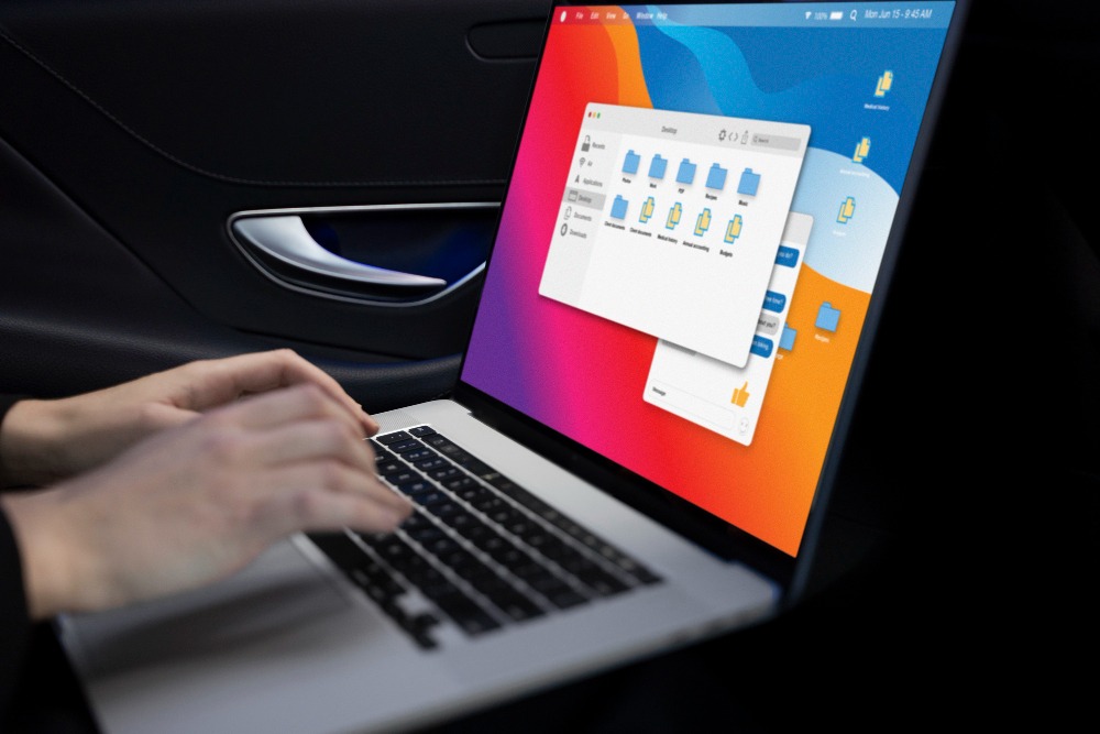 person stopping text to speech on laptop computer
