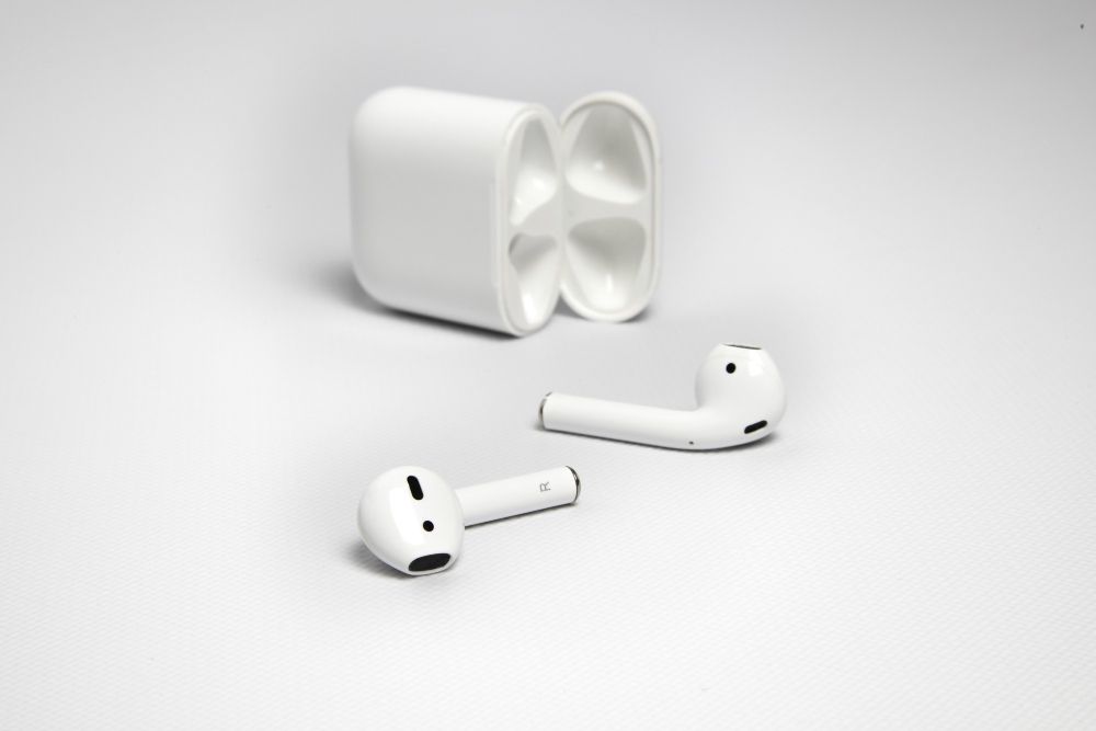Clean airpods need to be taken out of case and put back in to charge