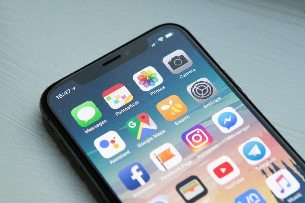 looking for screen recording icon on iphone screen